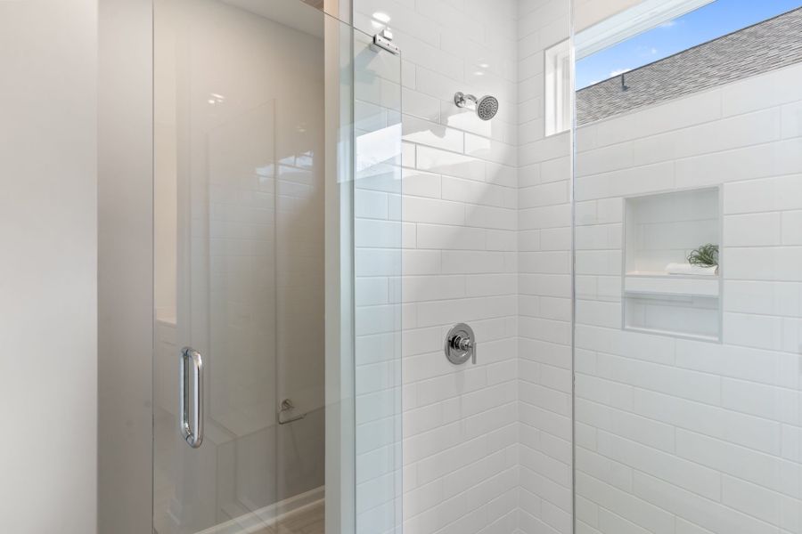Representative interior finishes for a home built from the Alpine by Del Webb in Del Webb Ocean Isle Beach, Shallotte (Image 16).