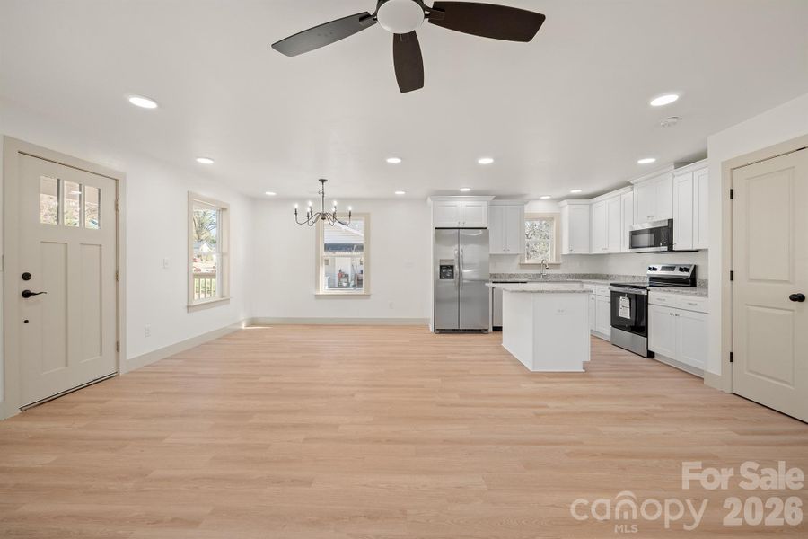 Spacious, unfurnished interior of a new home in , Newton (Image 27).