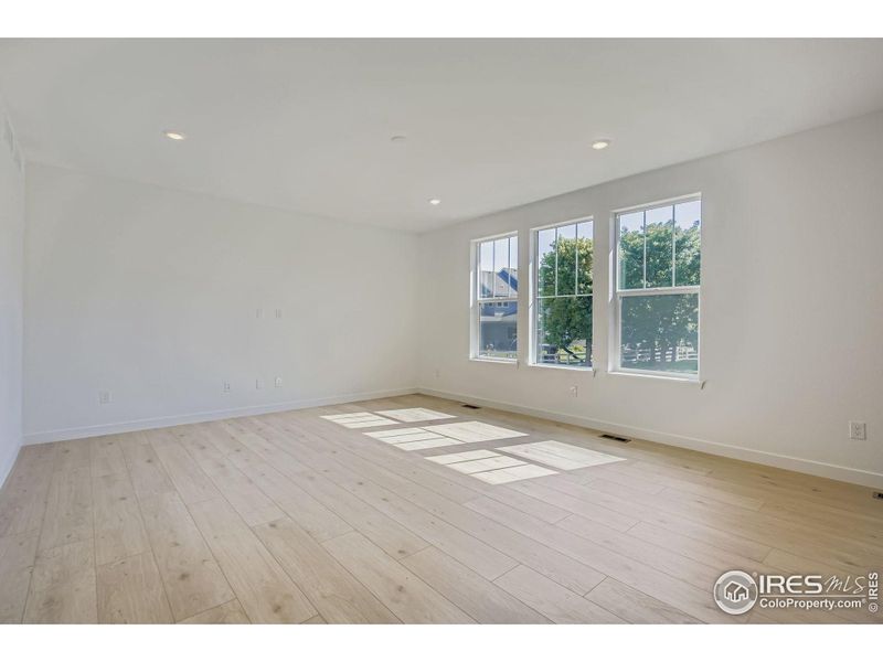 Spacious, unfurnished interior of a new home in Riano Ridge, Loveland (Image 19).