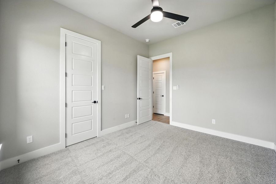 Spacious, unfurnished interior of a new home in Rocky Top Ranch, Reno (Image 23). Spacious, unfurnished interior of a new home in Rocky Top Ranch, Reno (Image 23).