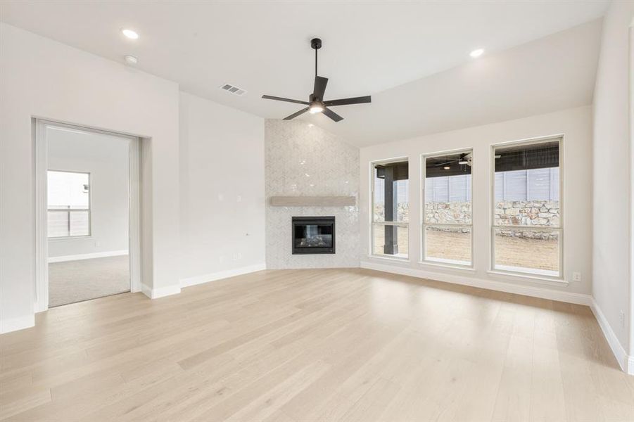 Spacious, unfurnished interior of a new home in Painted Tree, McKinney (Image 34). Spacious, unfurnished interior of a new home in Painted Tree, McKinney (Image 34).