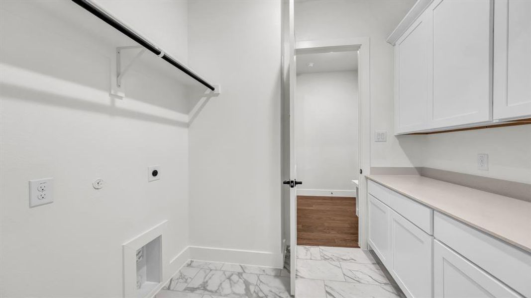 Furnished interior view inside a new home in Woodland Lakes, Weatherford (Image 11). Furnished interior view inside a new home in Woodland Lakes, Weatherford (Image 11).