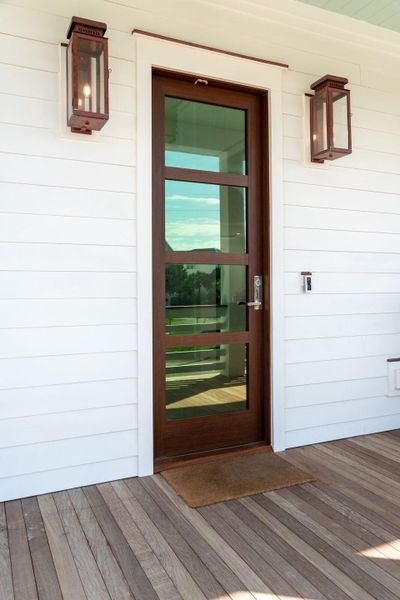 Exterior details and patio area of a home in , Isle Of Palms (Image 30).