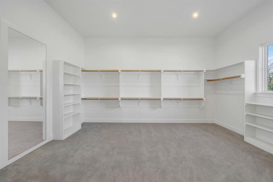 Spacious, unfurnished interior of a new home in , Fairview (Image 21).