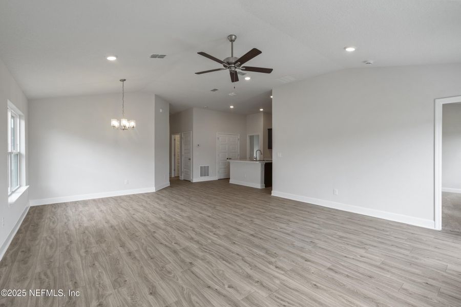 Spacious, unfurnished interior of a new home in Summerglen, Jacksonville (Image 9). Spacious, unfurnished interior of a new home in Summerglen, Jacksonville (Image 9).