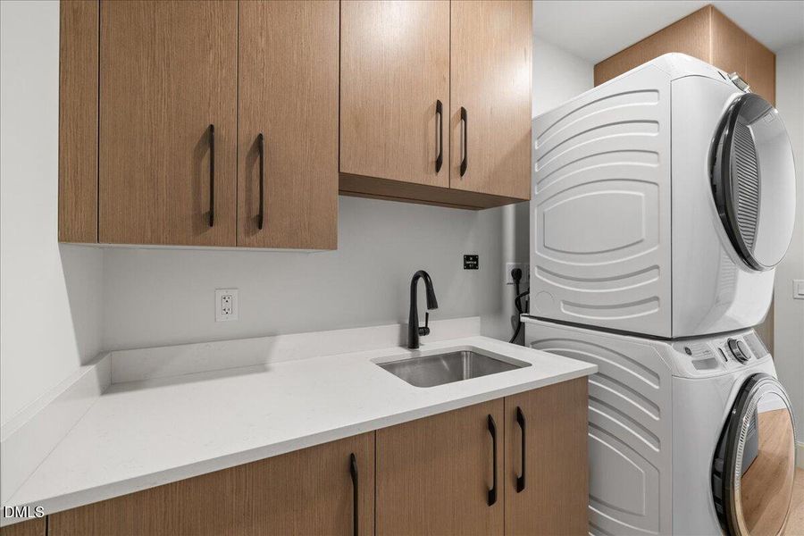 06-115 Morris St #2401