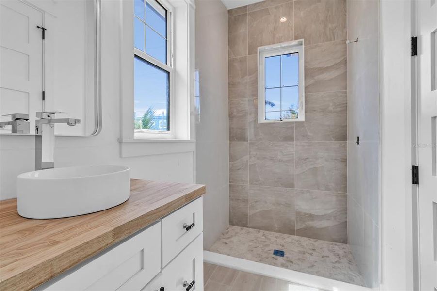 Furnished interior view inside a new home in , Bradenton Beach (Image 5).