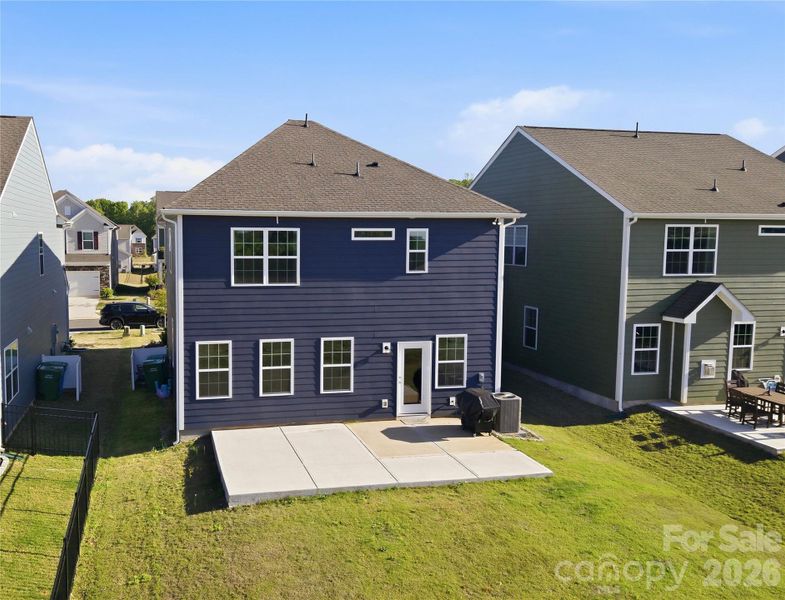 Exterior details and patio area of a home in Elizabeth, Fort Mill (Image 25).