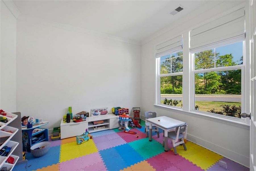 Furnished interior view inside a new home in , Dallas (Image 11).