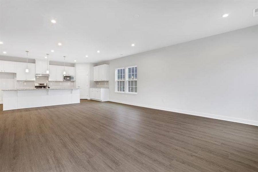 Spacious, unfurnished interior of a new home in Newberry 55+, McDonough (Image 20).