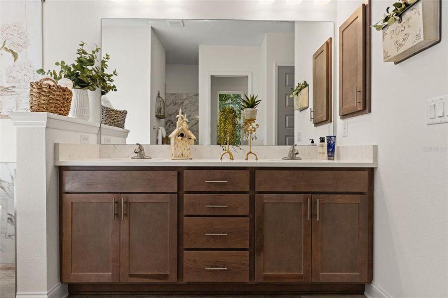 Furnished interior view inside a new home in , Lecanto (Image 8).