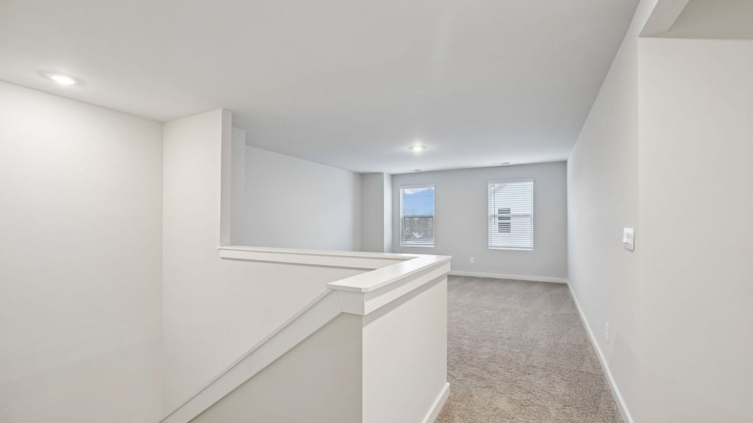 Spacious, unfurnished interior of a new home in Harvest Point, Spring Hill (Image 41).