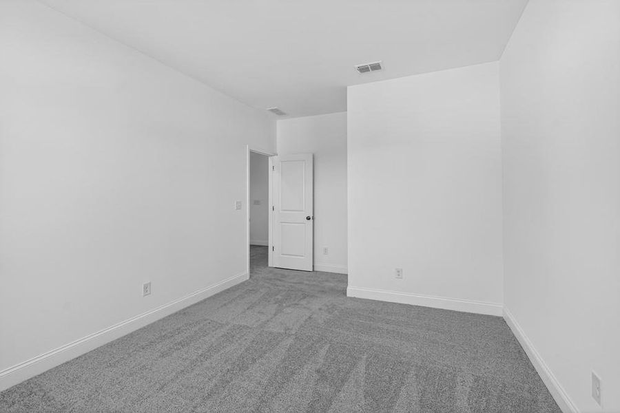 Spacious, unfurnished interior of a new home in Bailey Fence, Dacula (Image 39).