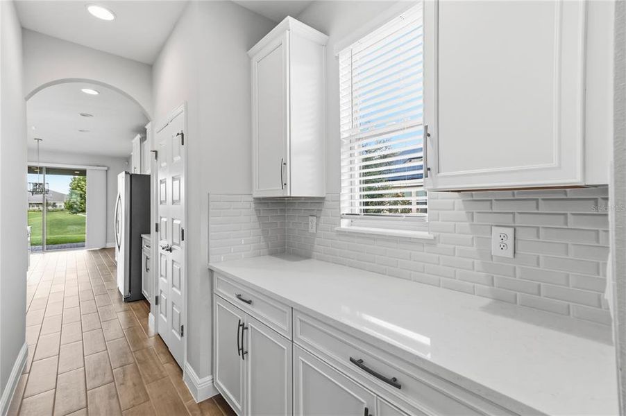 Furnished interior view inside a new home in , Winter Garden (Image 5).