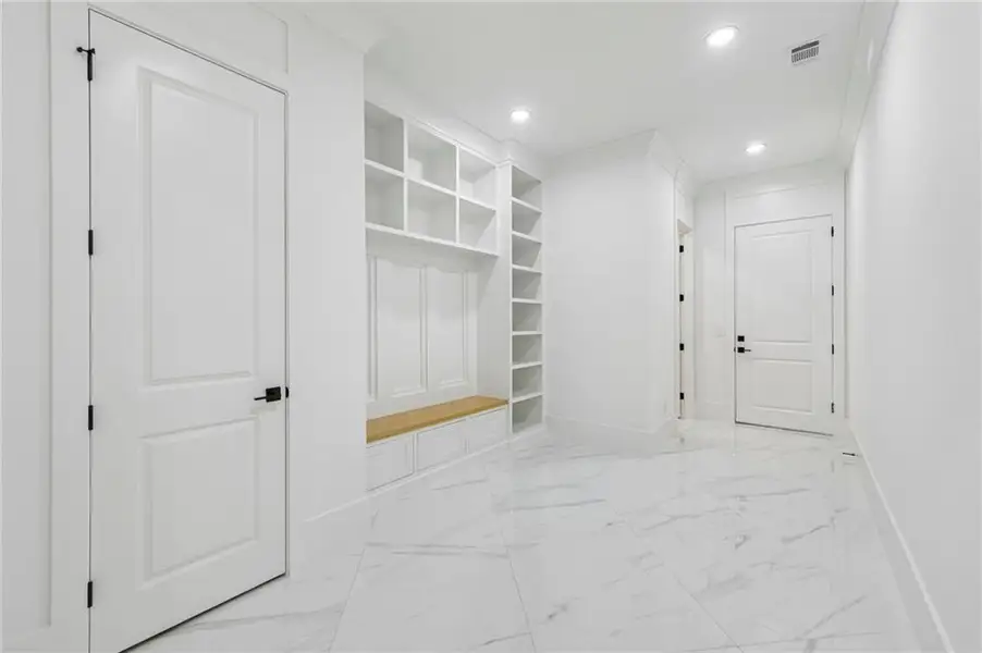 Spacious, unfurnished interior of a new home in , Hoschton (Image 24).