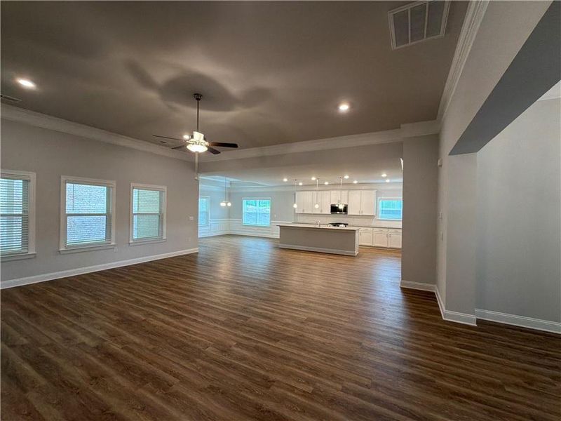 Spacious, unfurnished interior of a new home in Tuscany Hills, Douglasville (Image 19).