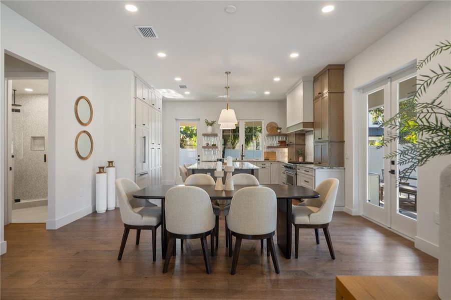Furnished interior view inside a new home in , Winter Park (Image 11).