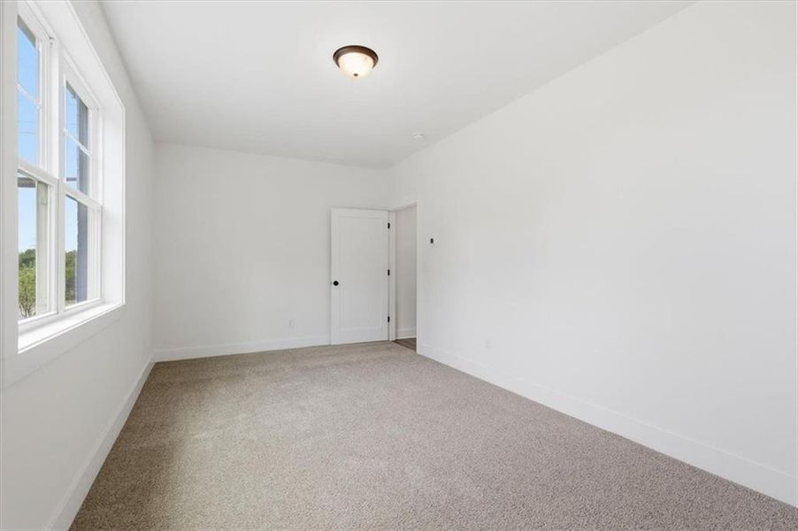 Spacious, unfurnished interior of a new home in , Atlanta (Image 20).