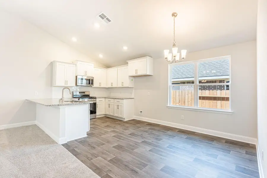 Furnished interior view inside a new home in Stonebrooke, Conroe (Image 7). Furnished interior view inside a new home in Stonebrooke, Conroe (Image 7).