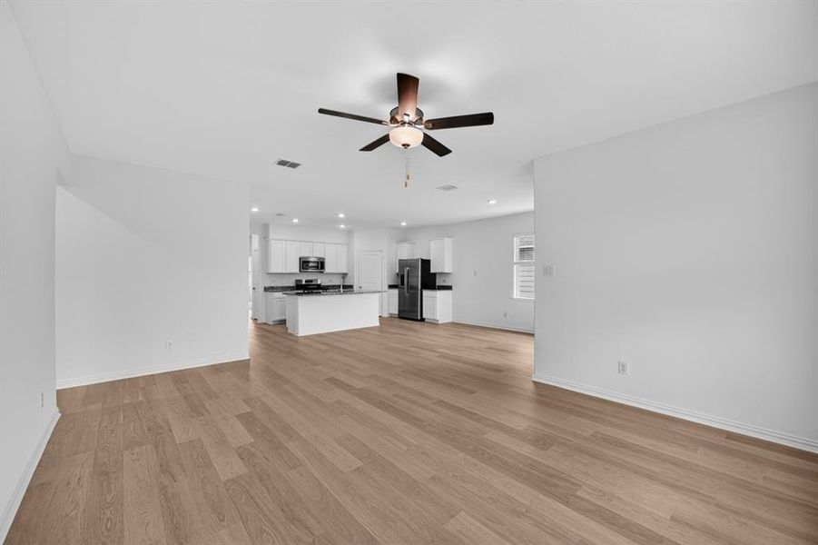 2315 Buffalo Bayou Way ~ Ready Now 2315 Buffalo Bayou Way ~ Ready Now