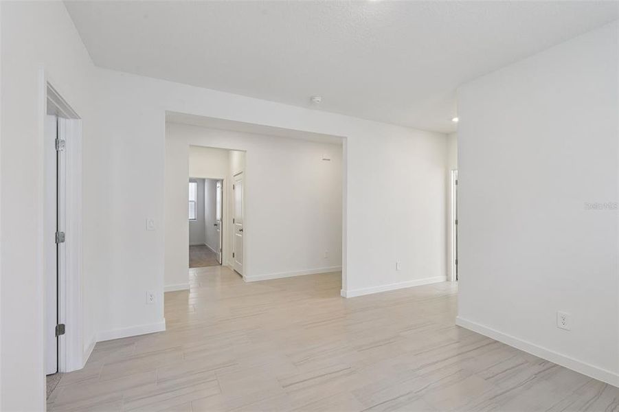 Spacious, unfurnished interior of a new home in , Palm Coast (Image 25).