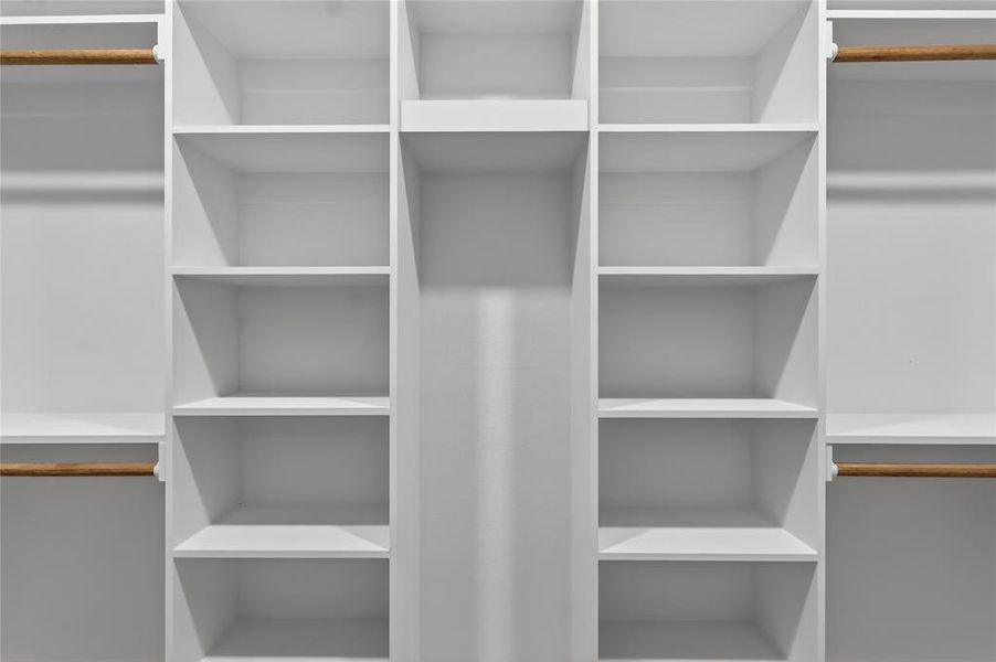 Close-up of interior finishes inside a home in , Gun Barrel City (Image 13).
