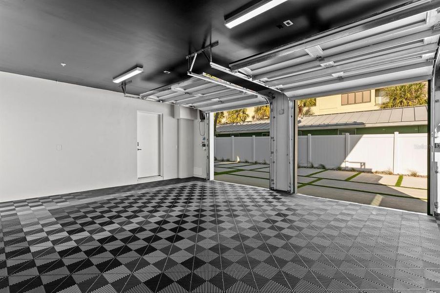 Spacious, unfurnished interior of a new home in , Indian Rocks Beach (Image 51).