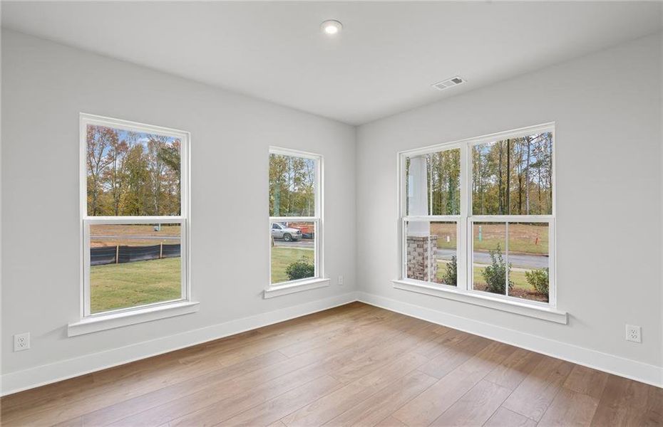 Spacious, unfurnished interior of a new home in Arden, Cumming (Image 33).
