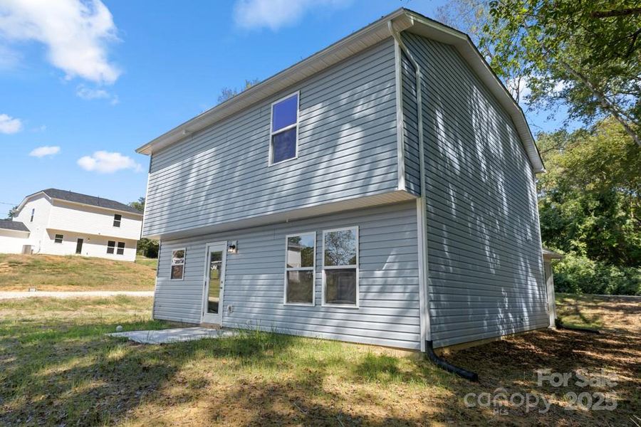 Image 36 of a home in .