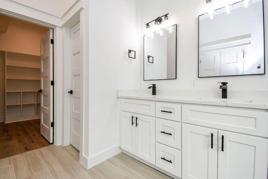 Furnished interior view inside a new home in , Houston (Image 10).