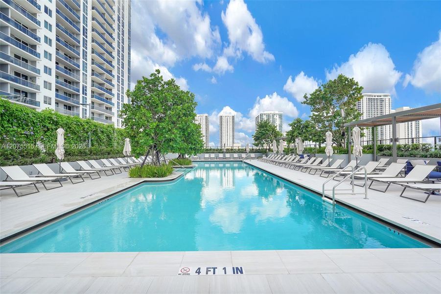 Condo located in Miami, FL showcasing its design and architecture (Image 26). Condo located in Miami, FL showcasing its design and architecture (Image 26).