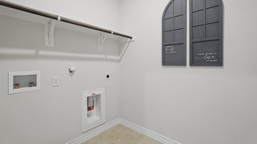 Image 41 representing the Caspian by D.R. Horton in Liberty Crossing, Royse City, TX. Image 41 representing the Caspian by D.R. Horton in Liberty Crossing, Royse City, TX.