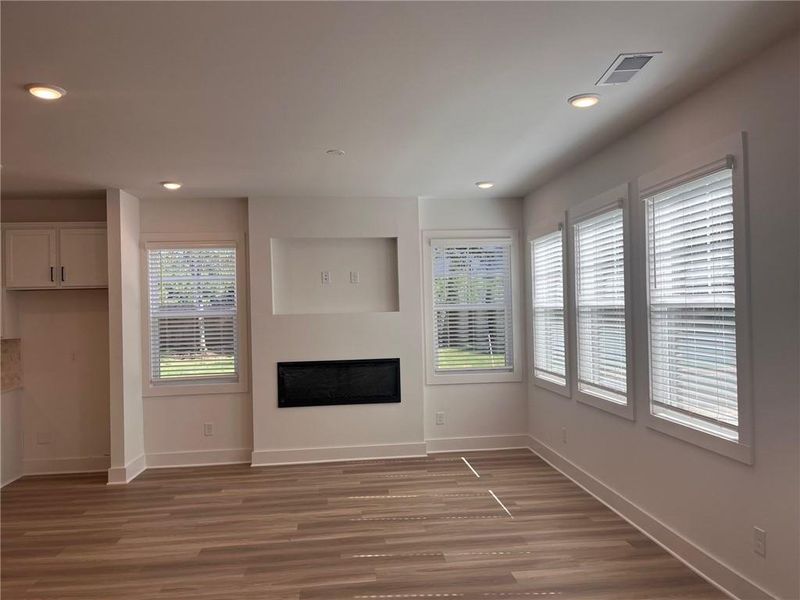 Spacious, unfurnished interior of a new home in Governors Parc, Kennesaw (Image 21).
