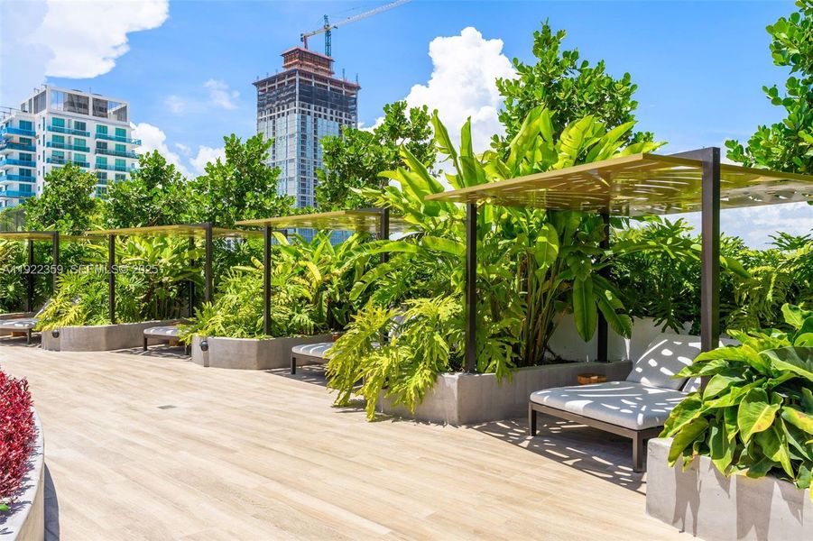 Community amenities in , Miami (Image 69). Community amenities in , Miami (Image 69).