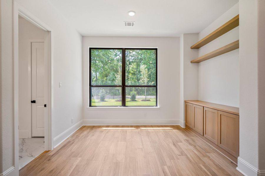 Spacious, unfurnished interior of a new home in Colton, Montgomery (Image 39).
