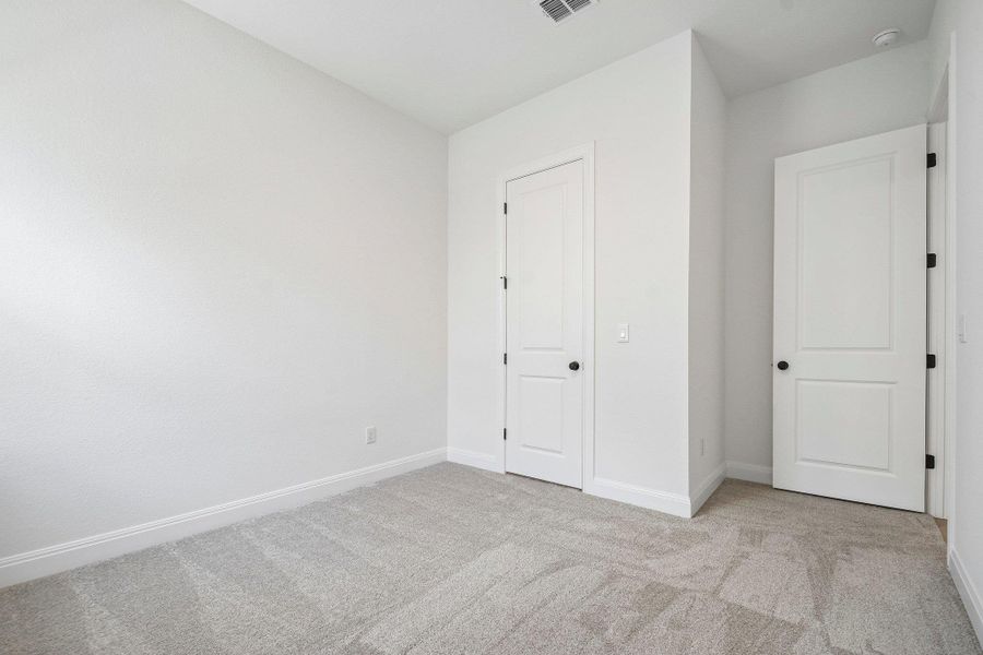 Spacious, unfurnished interior of a new home in Persimmon, Buda (Image 18). Spacious, unfurnished interior of a new home in Persimmon, Buda (Image 18).