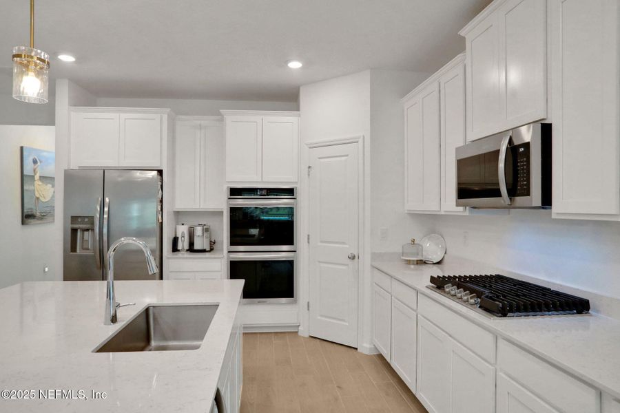 Furnished interior view inside a new home in , Yulee (Image 27).