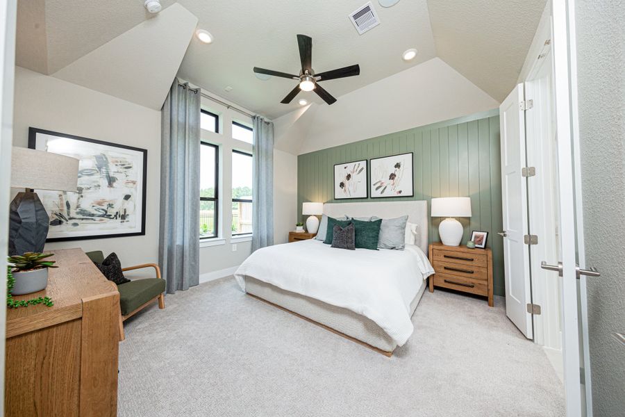 Representative furnished interior of a home built from the Serendipity by Beazer Homes in The Highlands, Porter (Image 9).