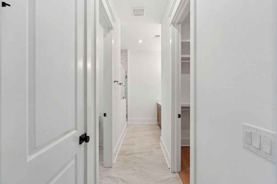 Spacious, unfurnished interior of a new home in , Mount Pleasant (Image 76).