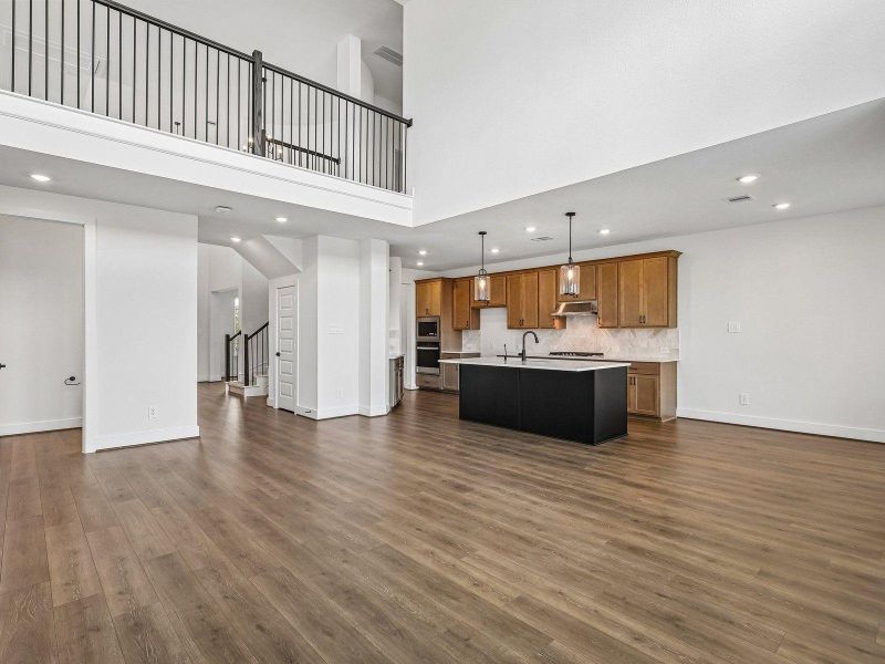 Furnished interior view inside a new home in Kingdom Heights, Rosenberg (Image 9).