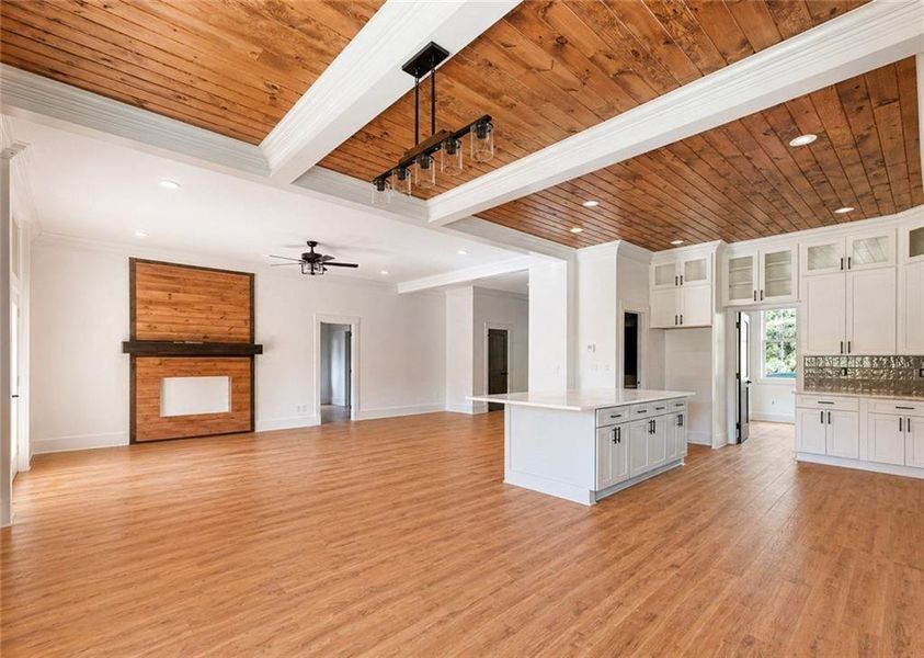 Spacious, unfurnished interior of a new home in , Helen (Image 14).