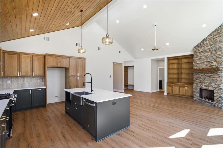 Lighting everywhere!