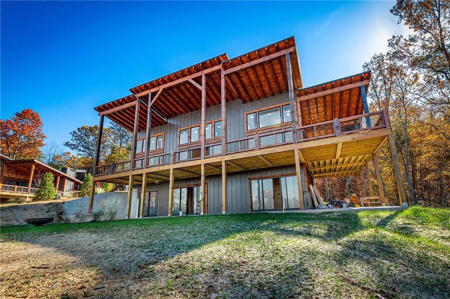 Exterior details and patio area of a home in , Blue Ridge (Image 3).