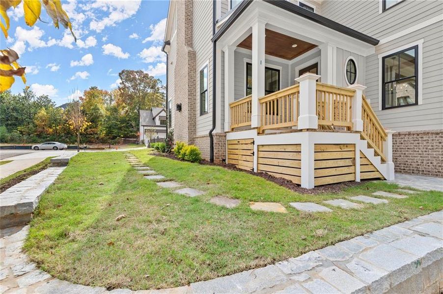 Exterior details and patio area of a home in , Brookhaven (Image 3).
