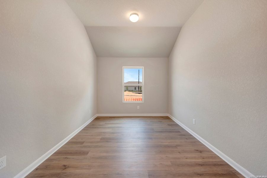 Spacious, unfurnished interior of a new home in Legacy Hills, San Antonio (Image 24).