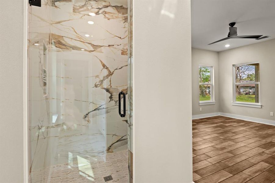 Spacious, unfurnished interior of a new home in , Pittsburg (Image 33). Spacious, unfurnished interior of a new home in , Pittsburg (Image 33).