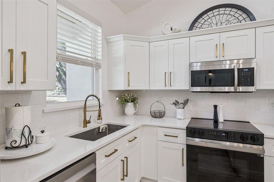 Furnished interior view inside a new home in , Minneola (Image 18).