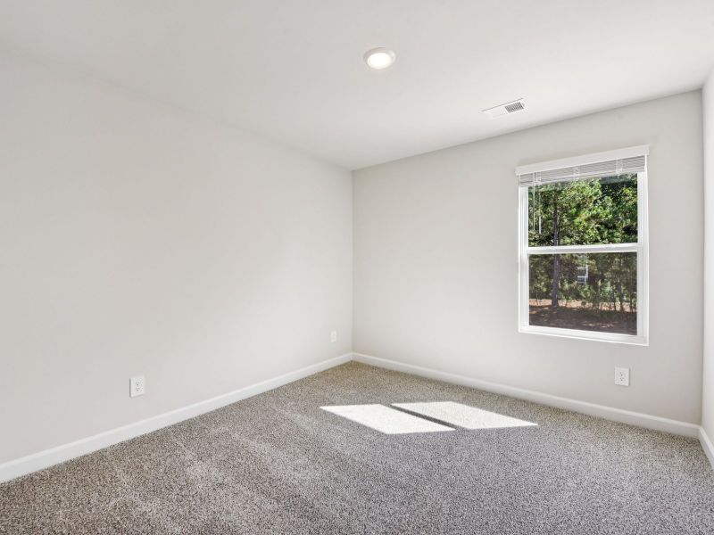 Spacious, unfurnished interior of a new home in Crossrail Station, Mooresville (Image 17).