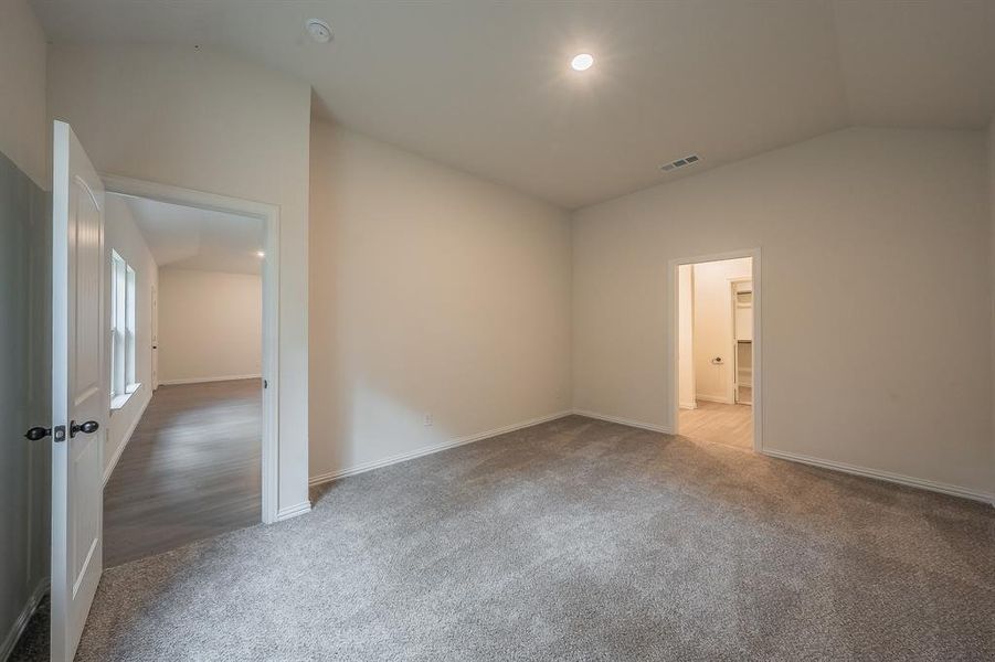 Spacious, unfurnished interior of a new home in Courtland Place, Cleburne (Image 38). Spacious, unfurnished interior of a new home in Courtland Place, Cleburne (Image 38).