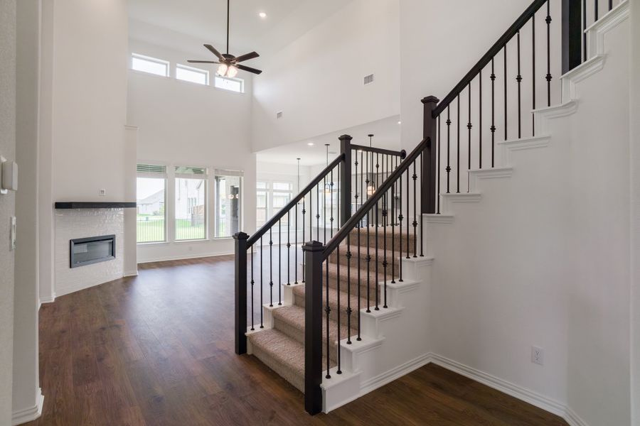 Spacious, unfurnished interior of a new home in Whitewing Trails, Princeton (Image 21).